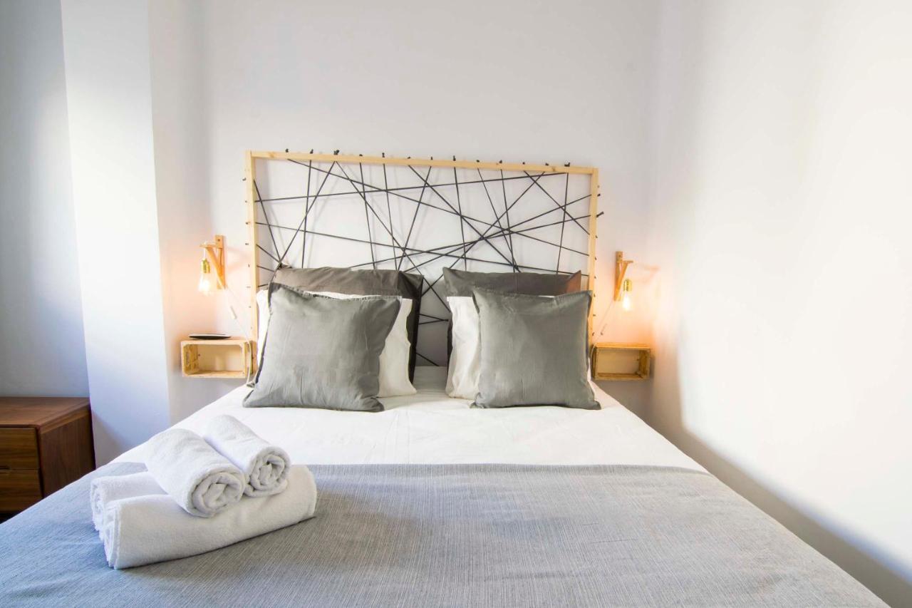 P&P Apartaments Arapiles Малага Экстерьер фото