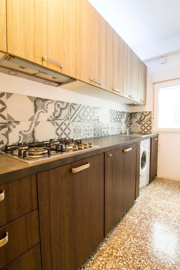 P&P Apartaments Arapiles Малага Экстерьер фото